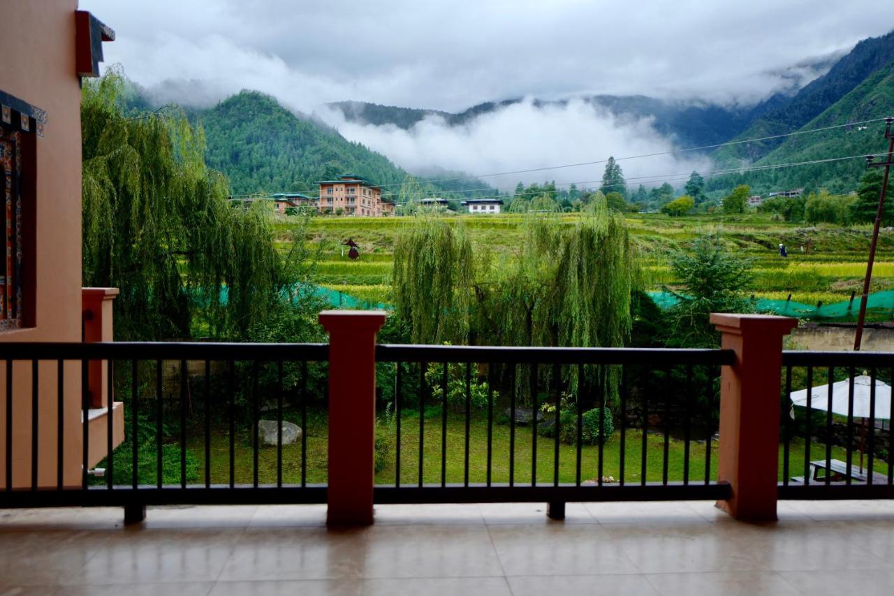 Taktsang Village Resort Paro Exterior foto
