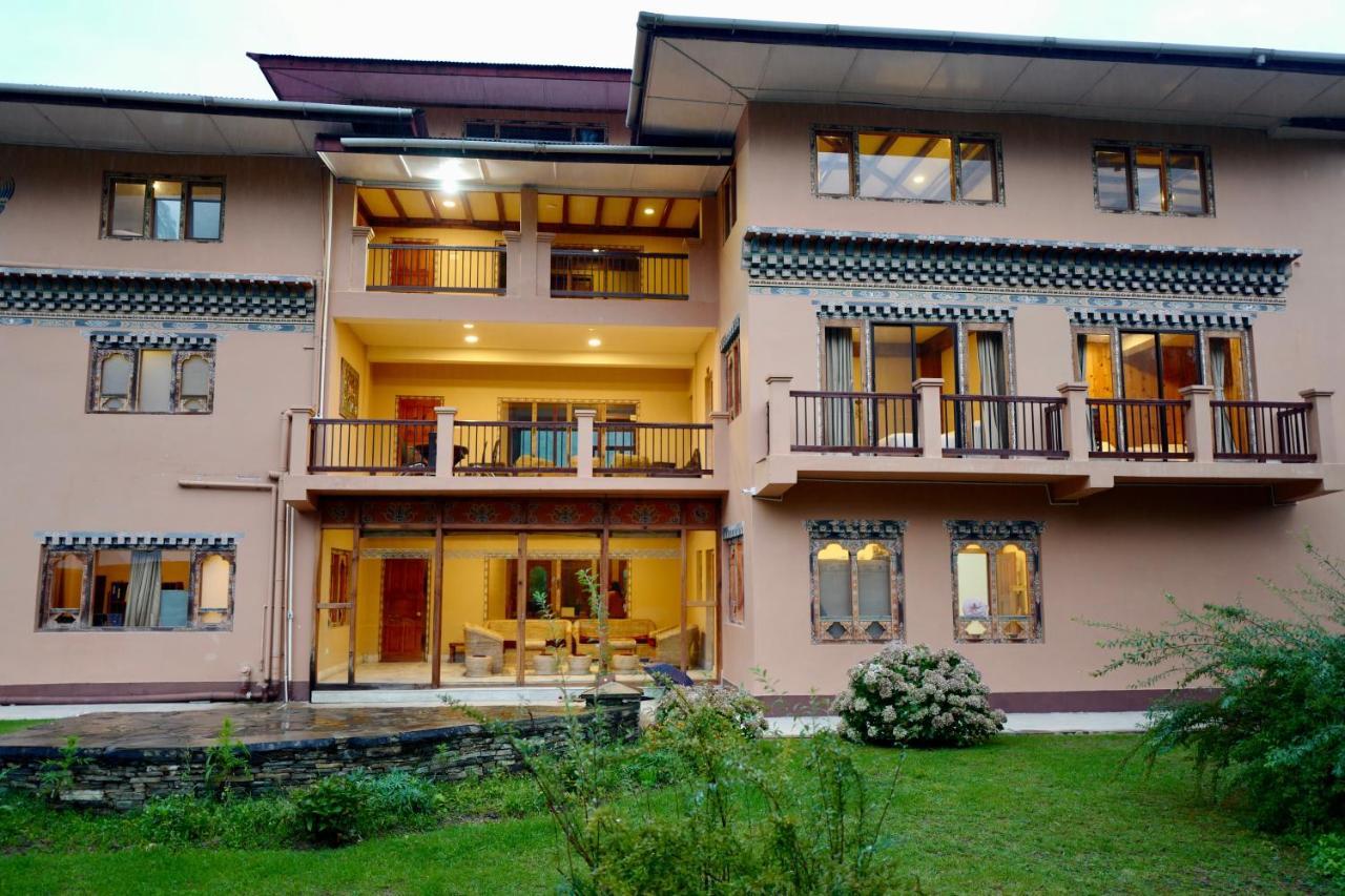 Taktsang Village Resort Paro Exterior foto